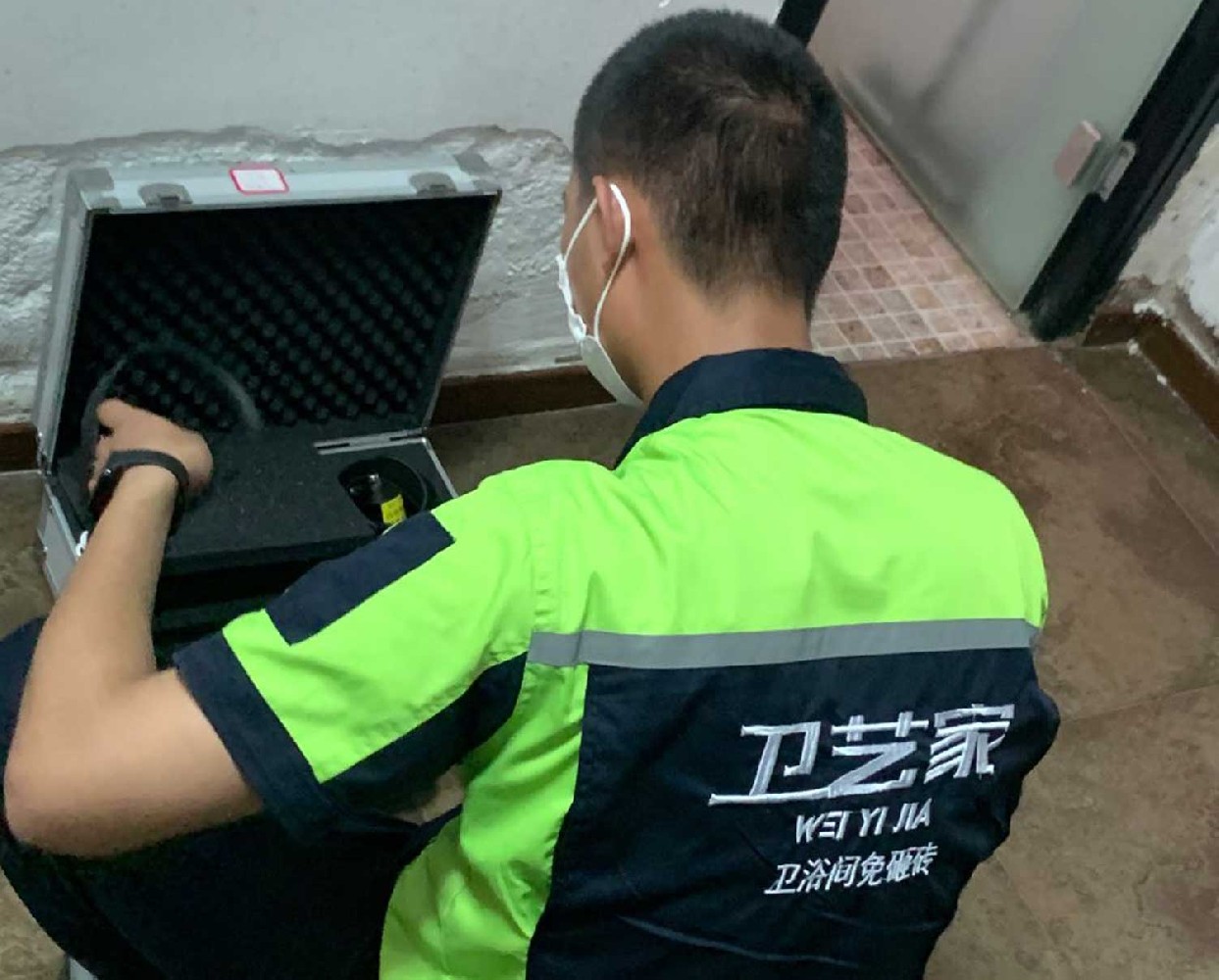 宁波附近防水补漏师傅电话号码，24小时上门维修服务